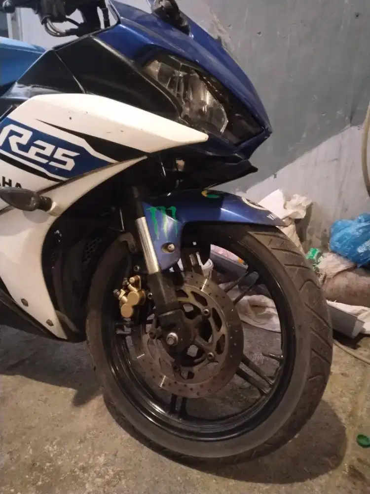 Jual cepat r15 2014 km rendah plat jawa