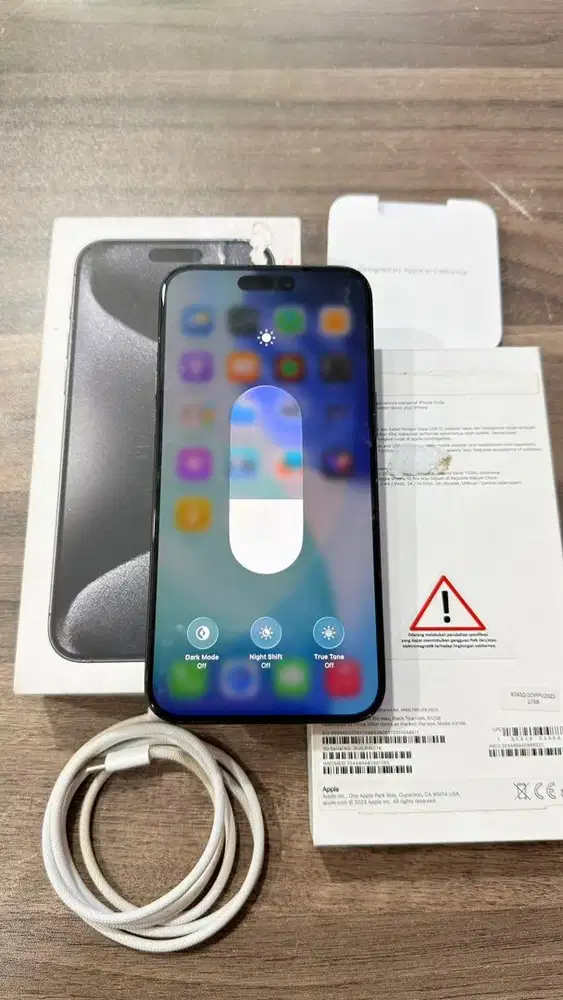 Dijual Iphone 15 Promax 512GB Black Resmi Ibox Lengkap