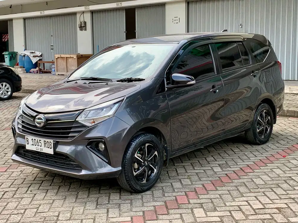 Daihatsu Sigra R 1.2 Manual 2023