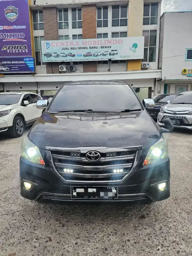 Innova G 2.0 MT 2013 istimewa dp 28 jt