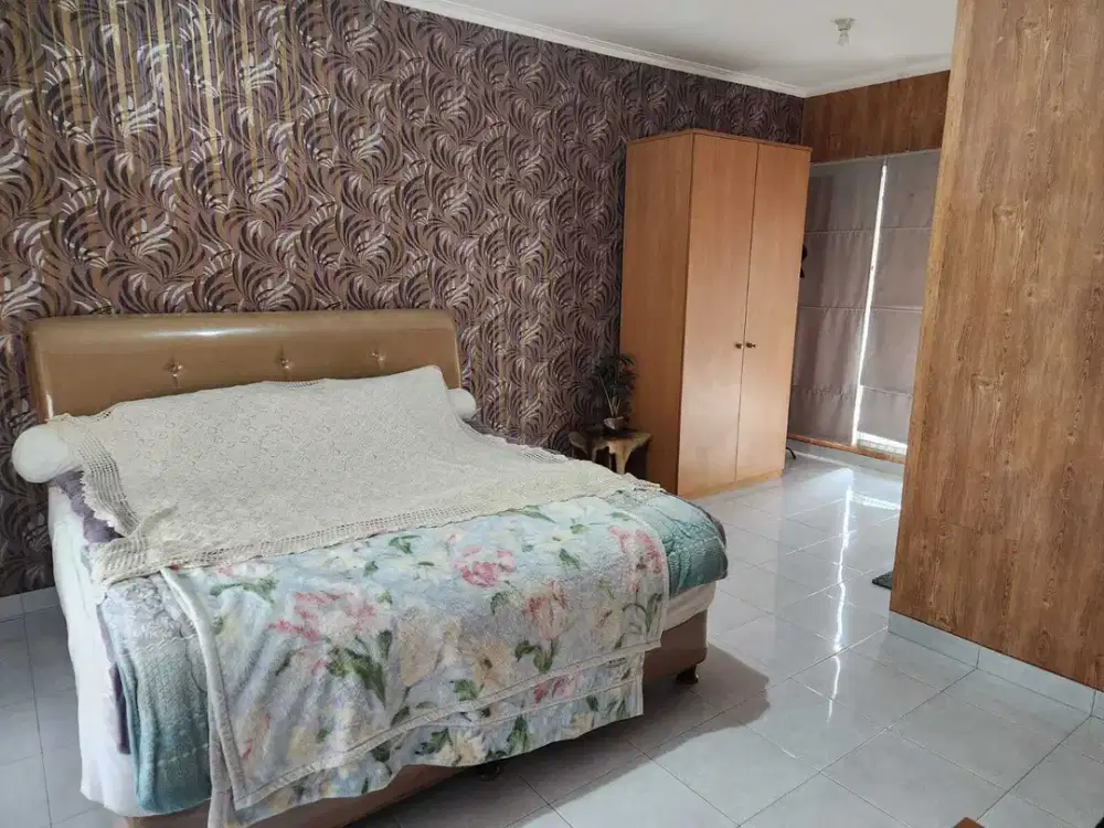 Dijual Rumah Semi Furnished di Kota Wisata