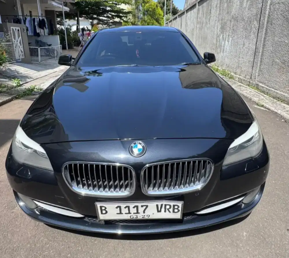Bmw F10 528 i sedan matic terawat