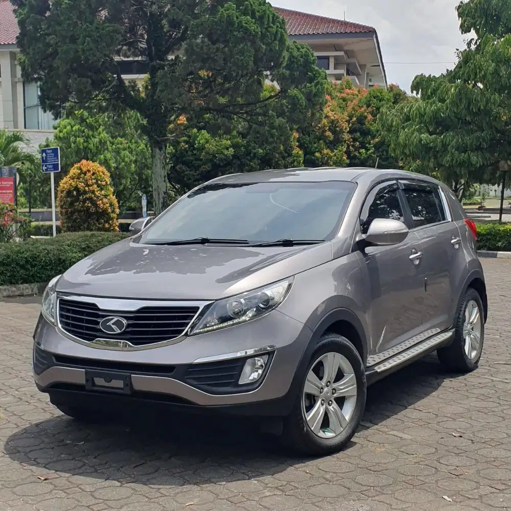 KIA SPORTAGE SE 2.0 AT 2011 ABU-ABU
