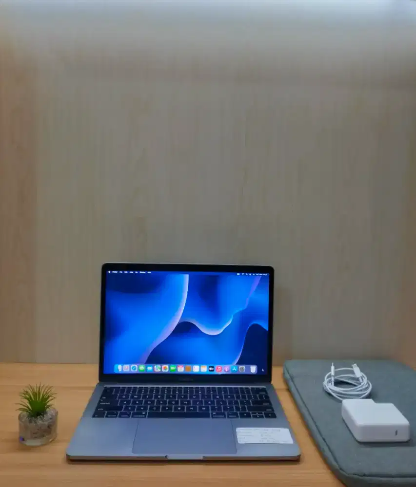 Macbook Pro non touch bar 2017