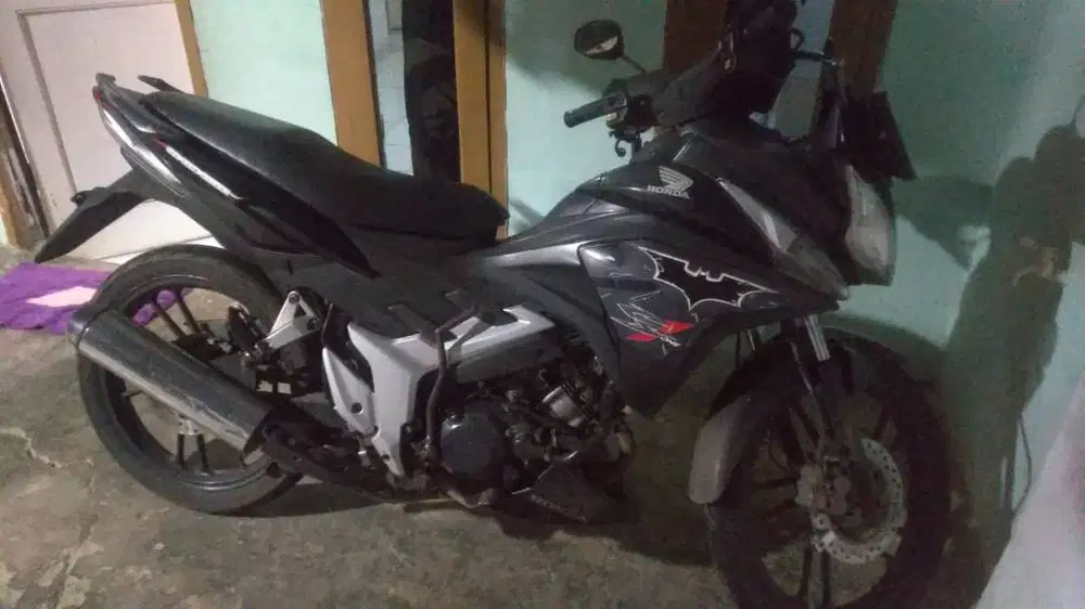 DI JUAL MOTOR HONDA CS ONE MURAH MERIAH PAJAK HIDUP