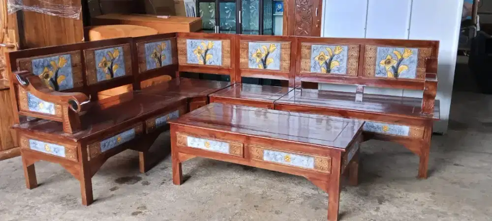 PROMO Kursi Sudut Bahan Jati