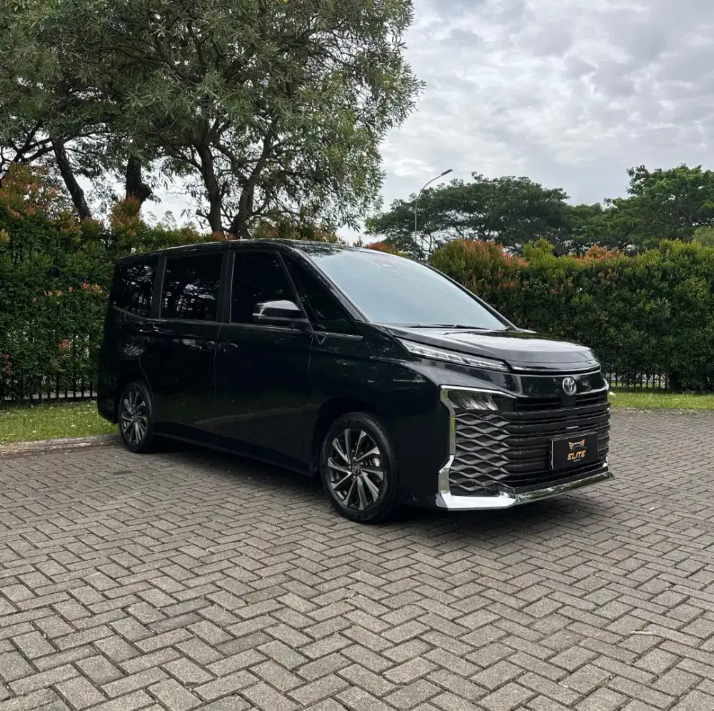 Toyota Voxy 2.0 CVT TSS 2024