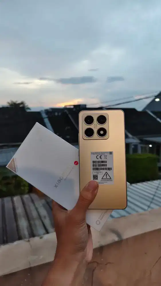 Xiaomi 14T 5G 12/256GB Fullset LikeNew Garansi Resmi