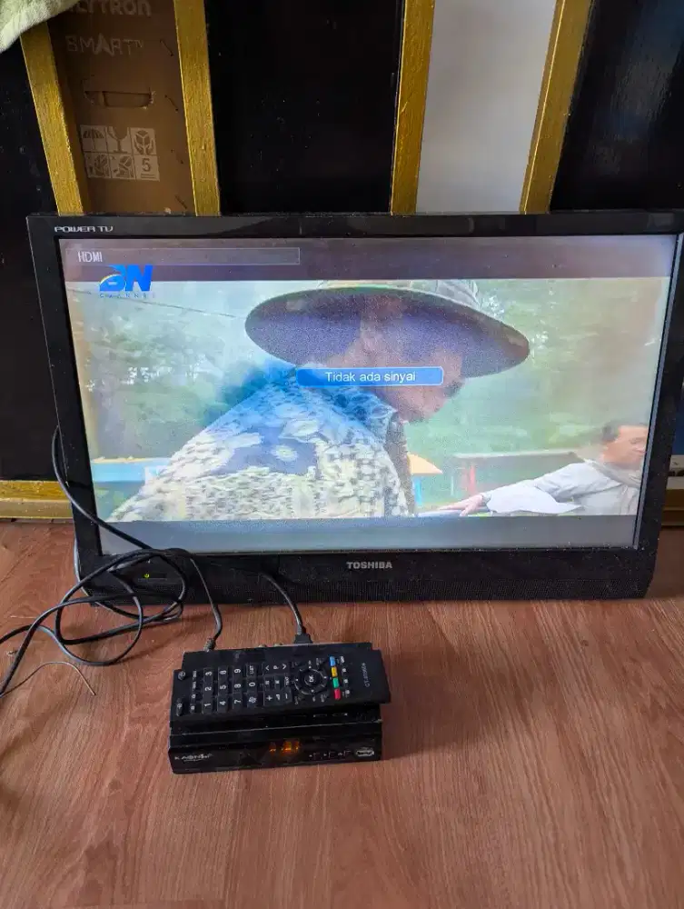 Tv LCD Toshiba 24 inch + Set top box
