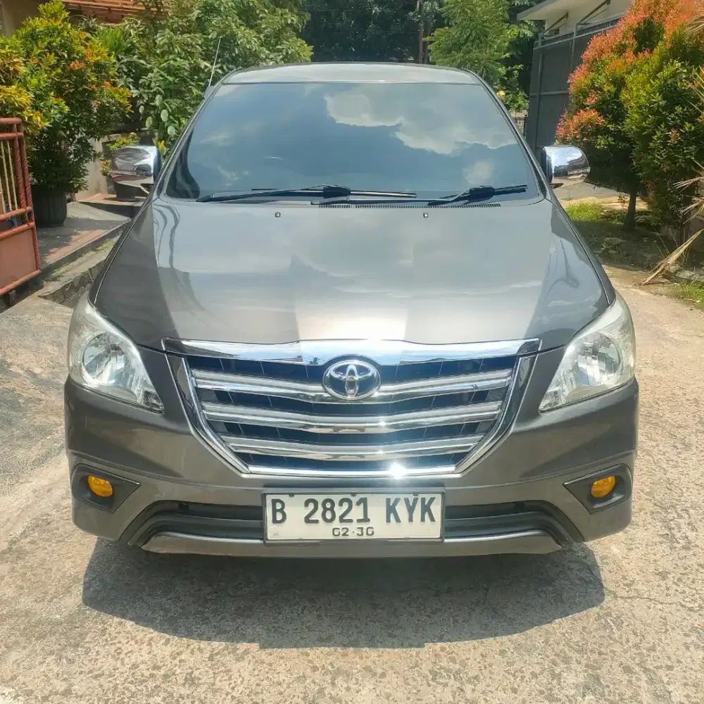 Toyota Innova G AT Bensin 2015