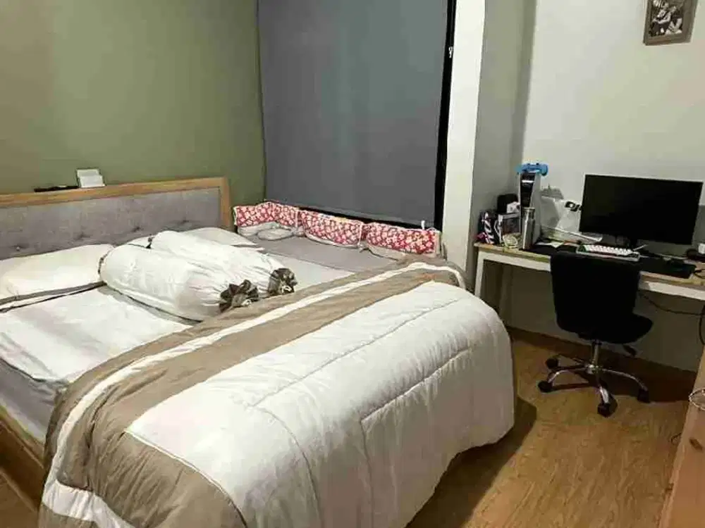 Rumah 2 Lantai SHM Luas 120m 3 Kamar 2 Dapur Hadap Selatan Furnish Cimanggis Golf Estate Depok