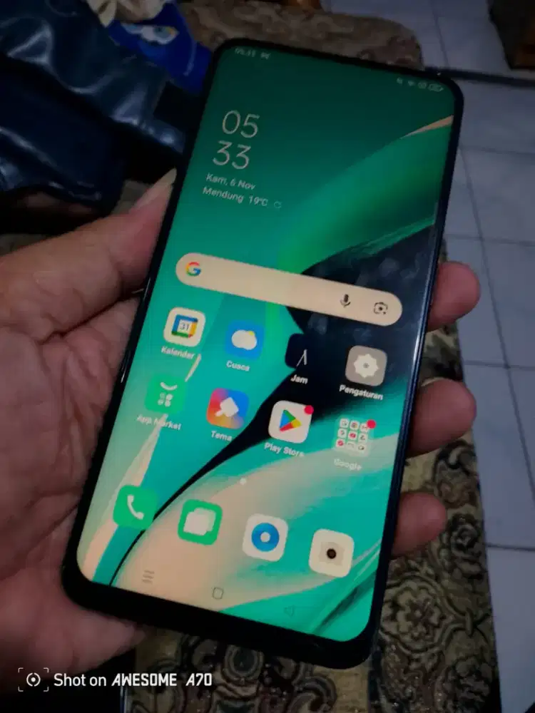 Oppo reno 2 sirip hiu.. hp mehong pd jamanny