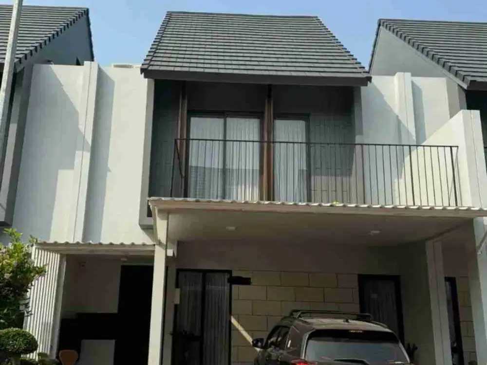 Rumah Wisteria  renov siap huni dekat JGC