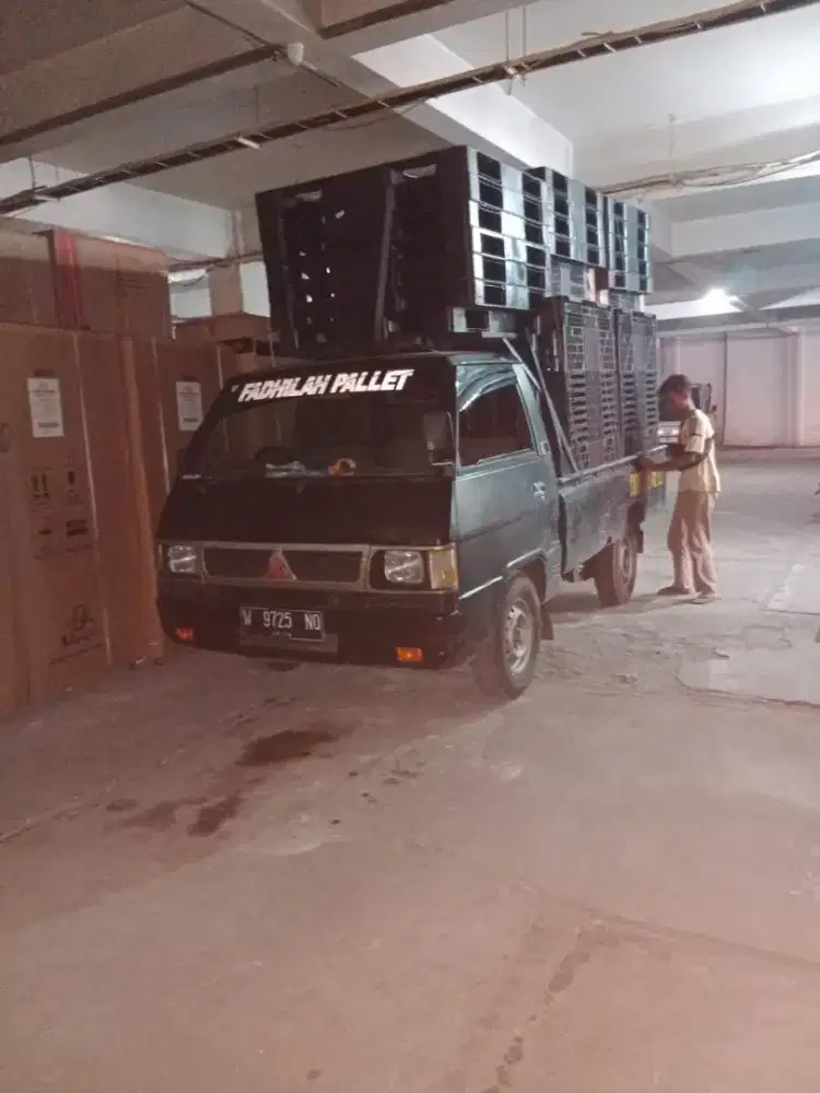 Beli palet plastik bekas dan baru dengan garansi