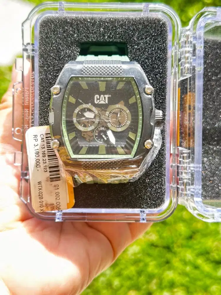 Jam Caterpillar baru harga bekas