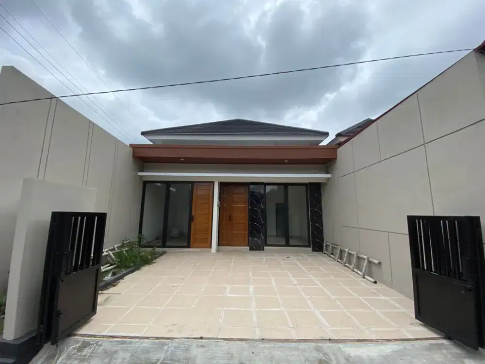 Rumah Siap Huni 750Juta Dekat Candi Sambisari Kalasan, Carport Super Luas