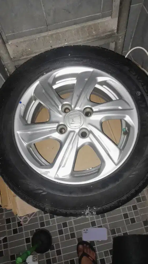 Velg Ori Honda Brio Ring 15 + Ban Kondisi Mulus Siap Pakai