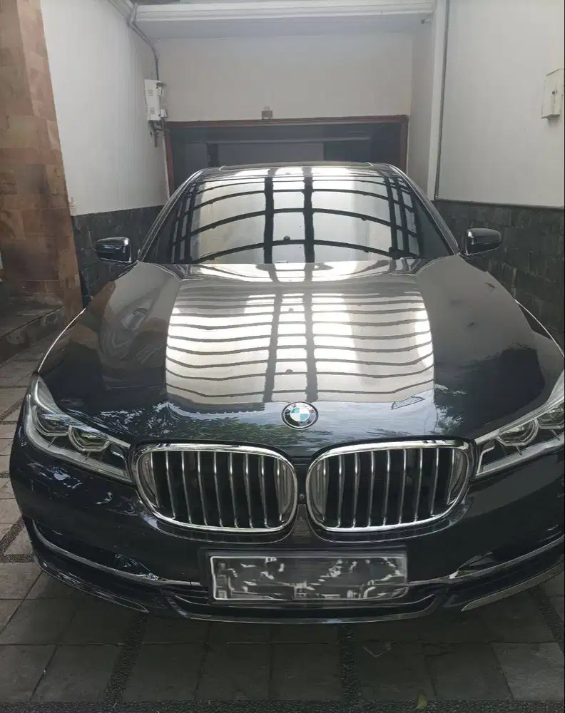 BMW 740Li 3.0 Pure Excellence Sedan