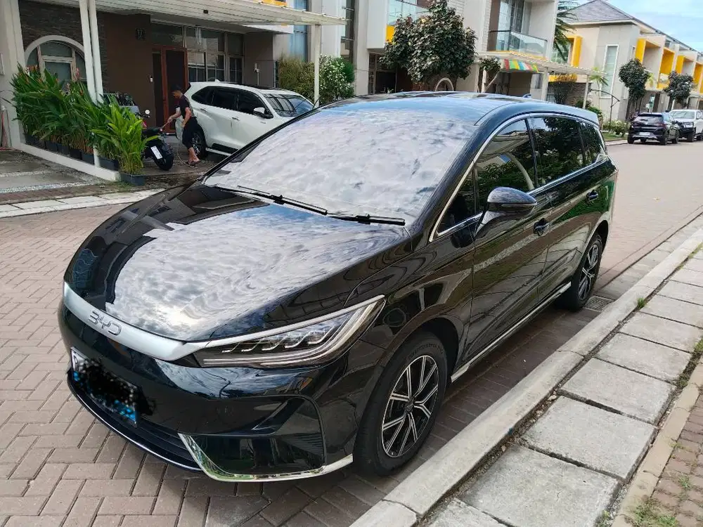 BYD M6 th 2025 akhir(baru pakai 1 bln).