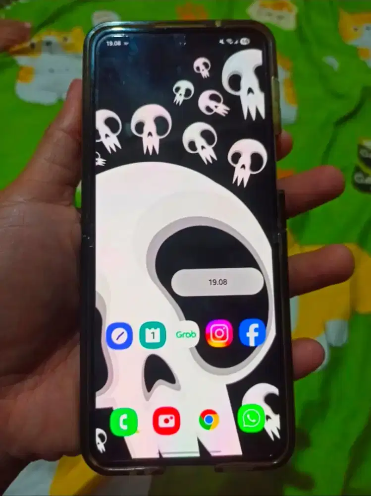 Dijual hp samsung lipet z flip 4, 8/512gb free chasan original