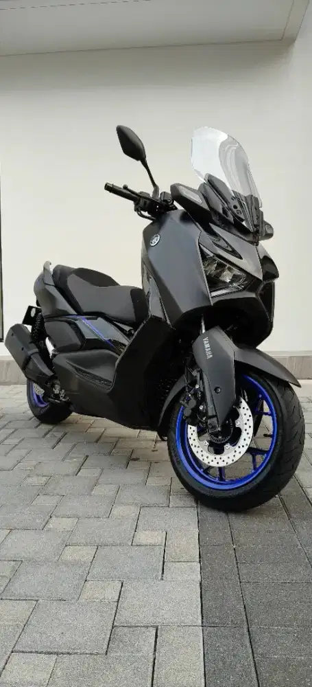 New X-Max connected special edition