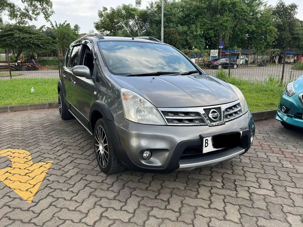 Nissan Livina X-Gear AT 2008 Abu