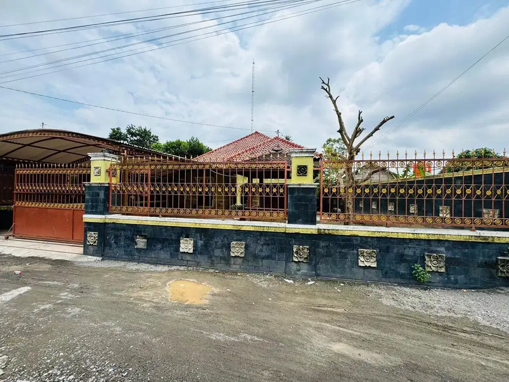 DISEWAKAN RUMAH VILLA FULL FURNISH, TENANG, SEJUK, COZY