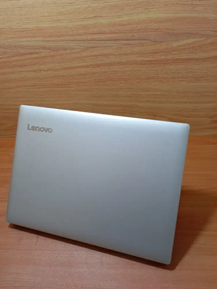 Laptop merk Lenovo