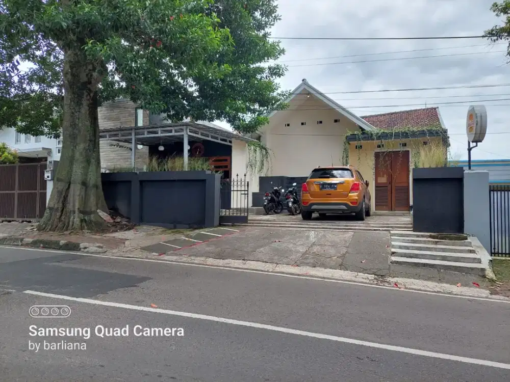 Murah bgt di bawah NJOP Rumah Mainroad Sarijadi Cocok Untuk Rumah atau Usaha/Cafe dekat Gegerkalong Setrasari Pasteur