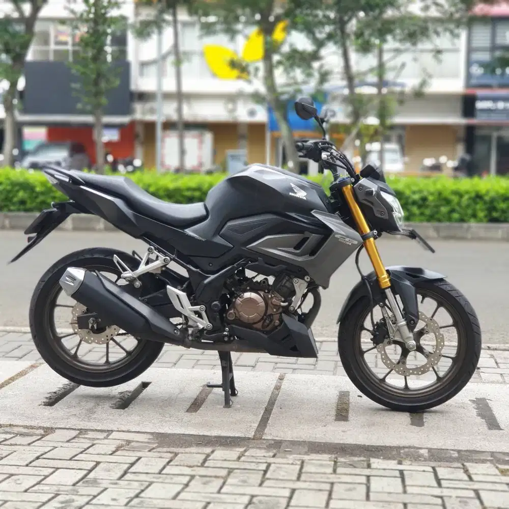HONDA NEW CB 150R BLACK 2022 KM RENDAH PAJAK PANJANG SUPER GRESS