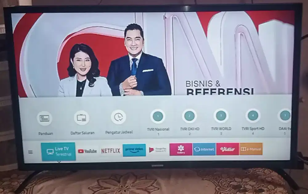 TV LED 32 INC SAMSUNG SMART ANDROID DIGITAL Ors Bagus Dan Normal
