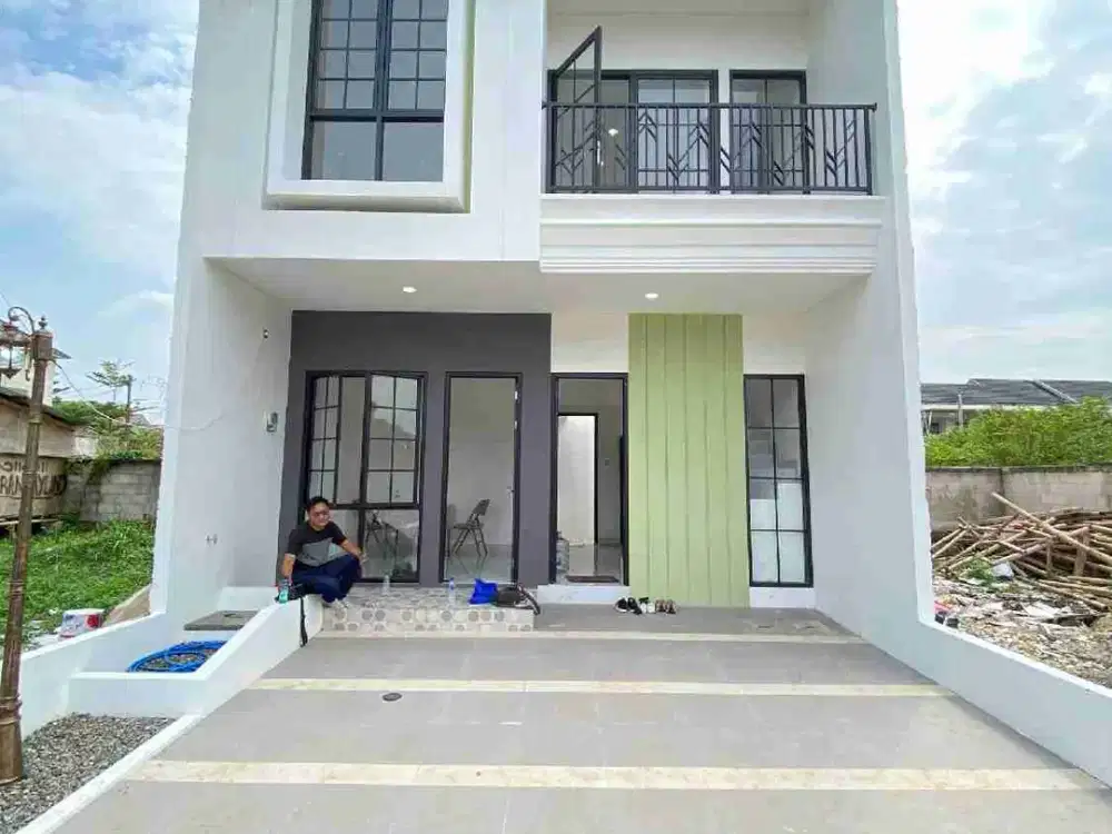 Hunian 2 lantai Minimalis Lokasi Granf dwpok City dekat Alun Alun Depok