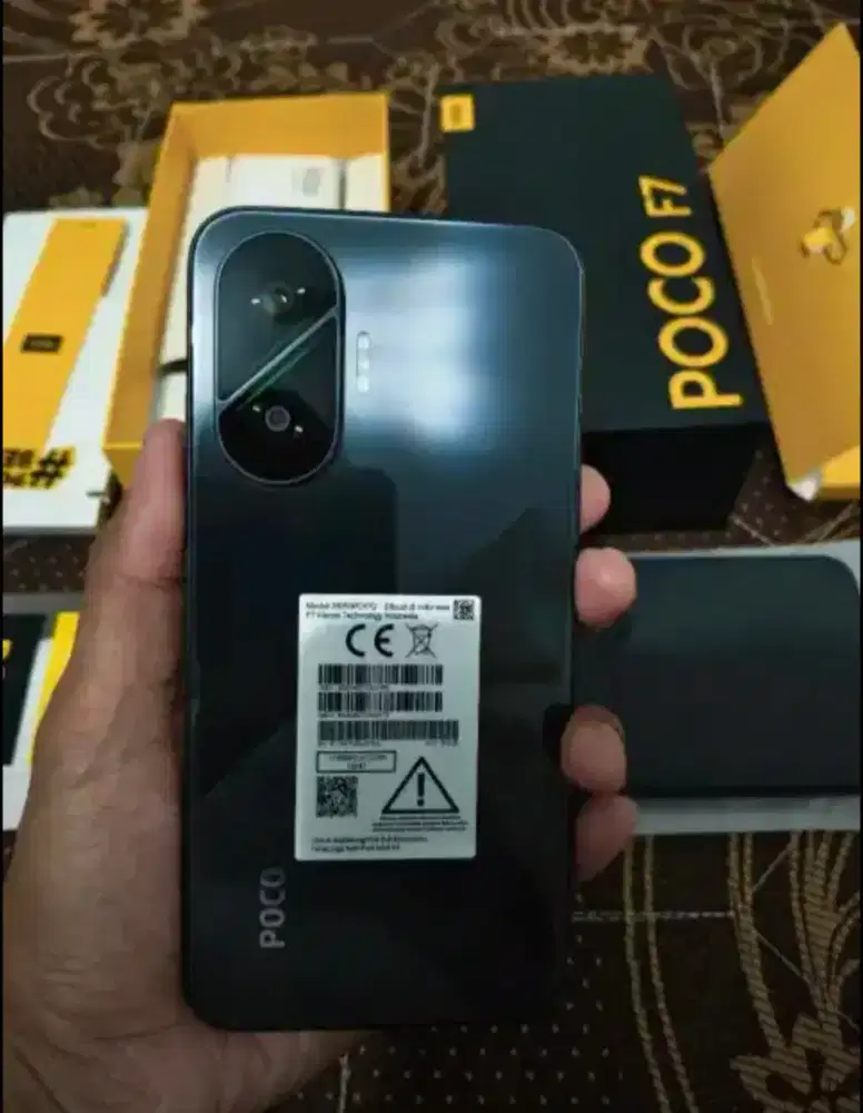 Jual poco F7 5G mulus baru 2 minggu