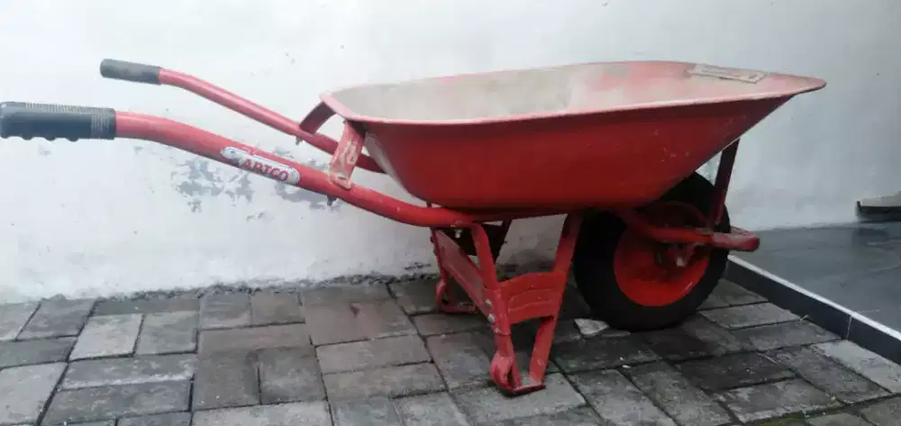 Angkong gerobak sorong