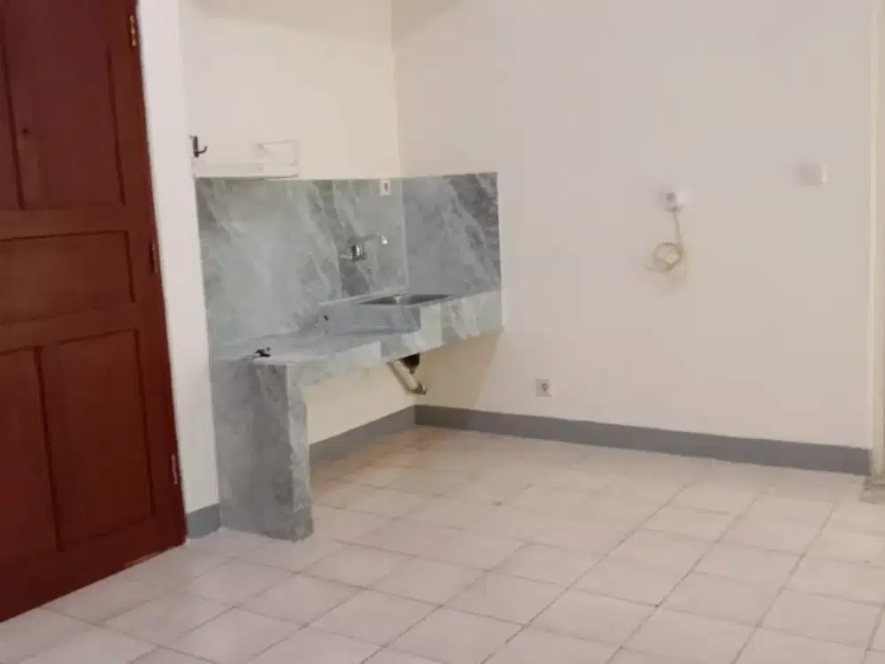 Rent Mediterania garden 1 Lantai Rendah Type 2 Kamar Unfurnish