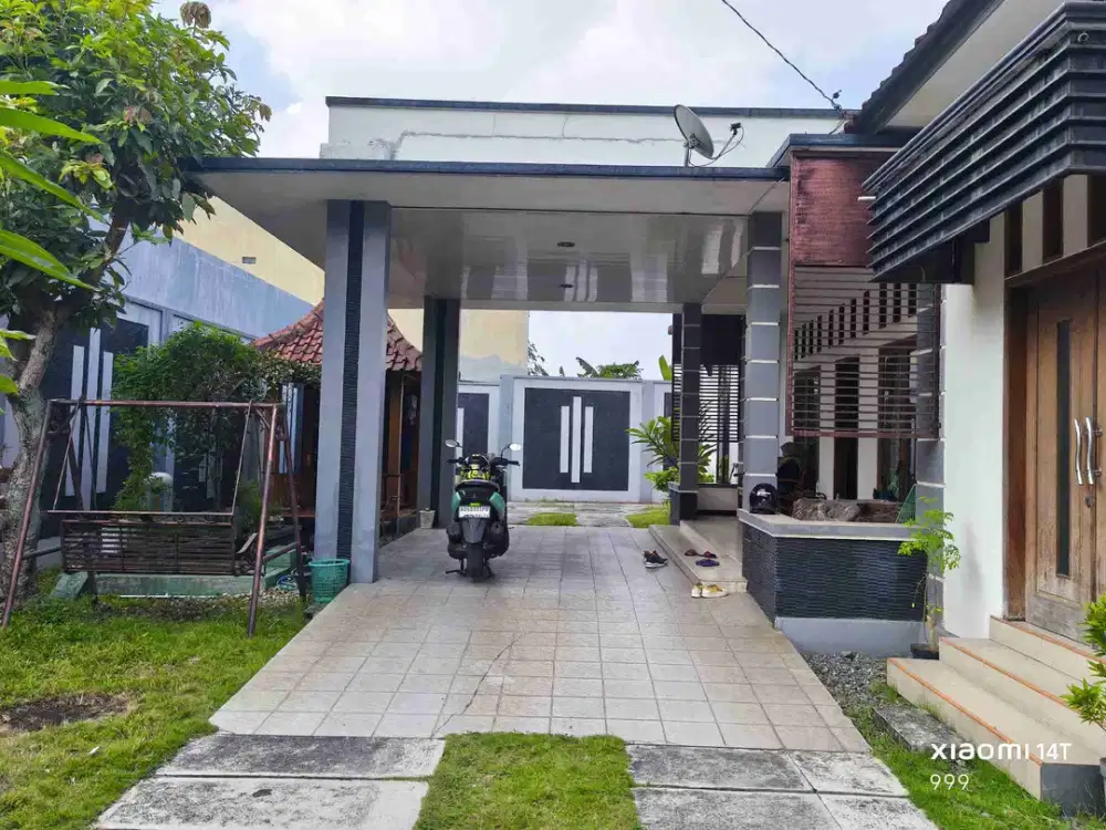 Rumah Siap Huni 565 m² + Bangunan Joglo – Hanya 2 Menit dari Stadion Manahan, Sumber Banjarsari Surakarta – SHM