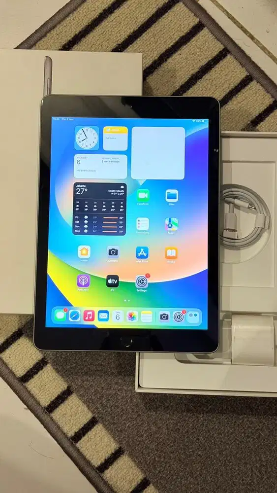 Dijual Ipad 5 Grey 128GB Wifi Only Lengkap
