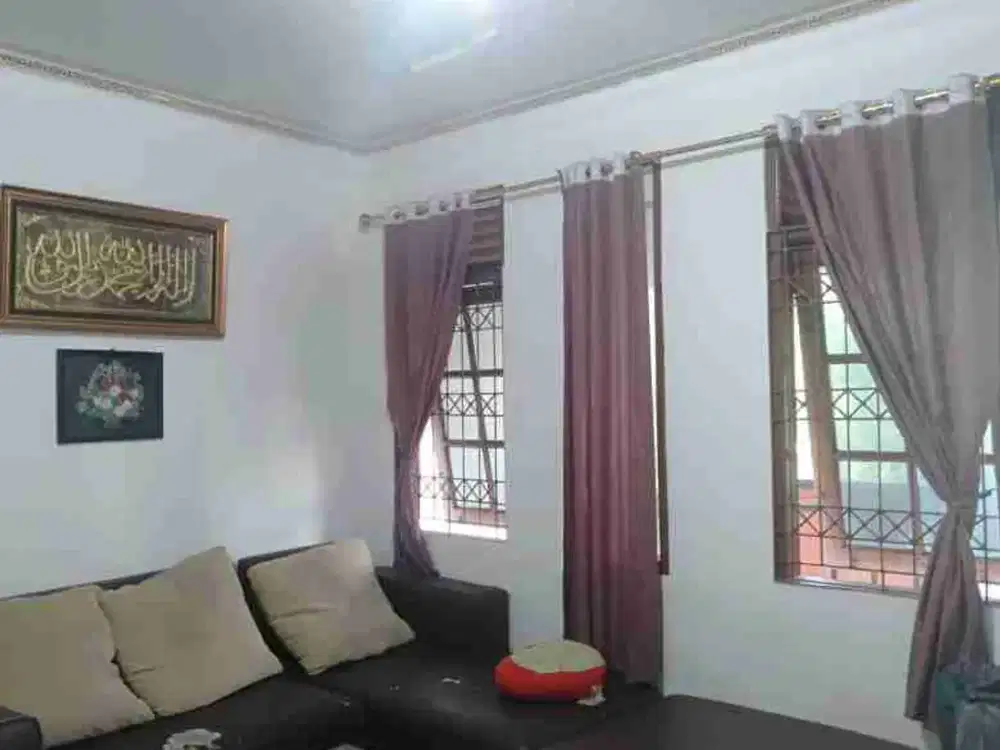 Dijual cepat rumah di Jl Parkit Sawah Lama Ciputat TangSel