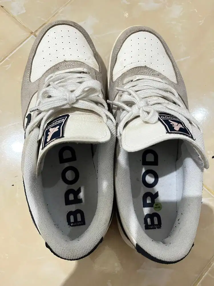 Sepatu BRODO - Sneakers Corado Heritage White Navy OWS