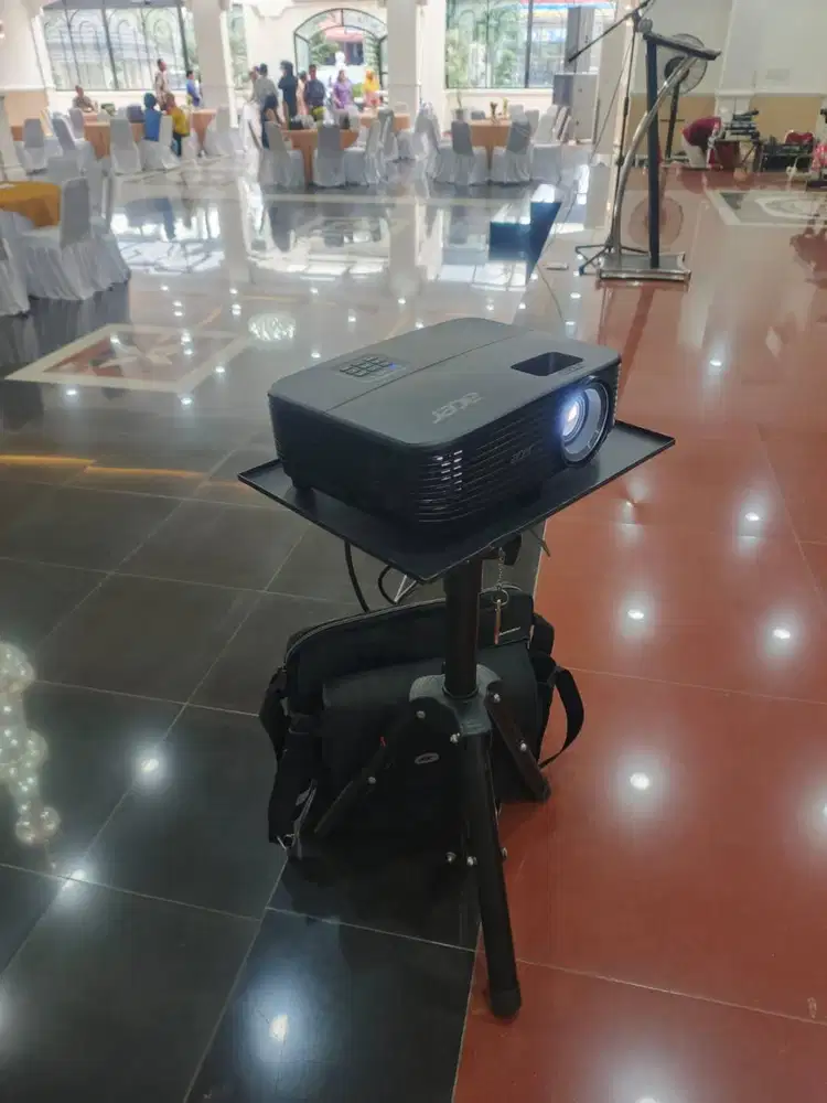 Penyediaan Proyektor Medan