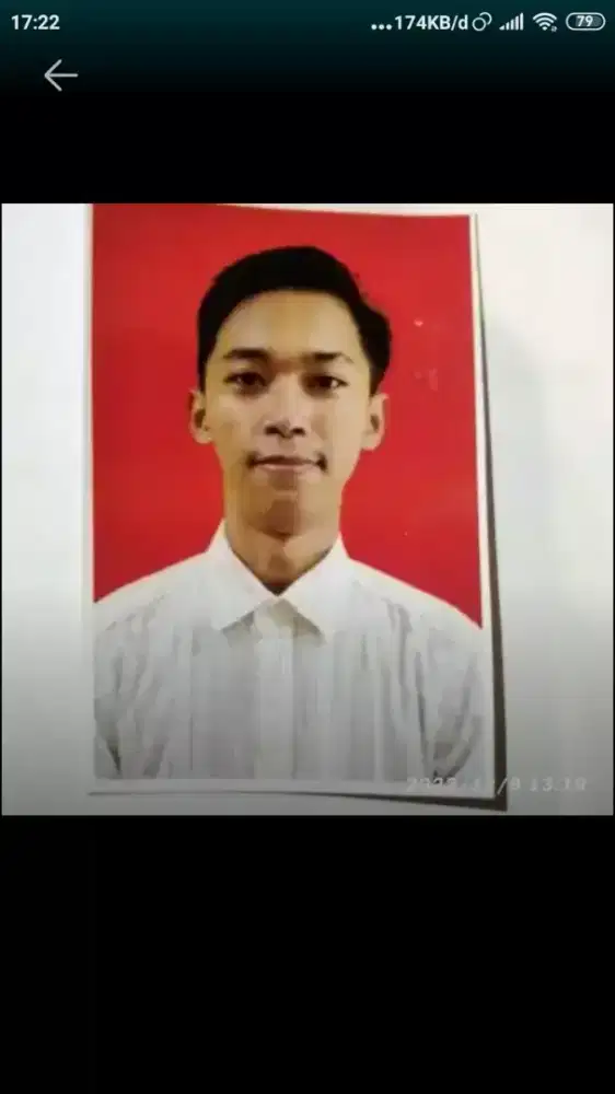 Mencari kerjaan kerja apa saja bisa ( tidak punya ijasa )