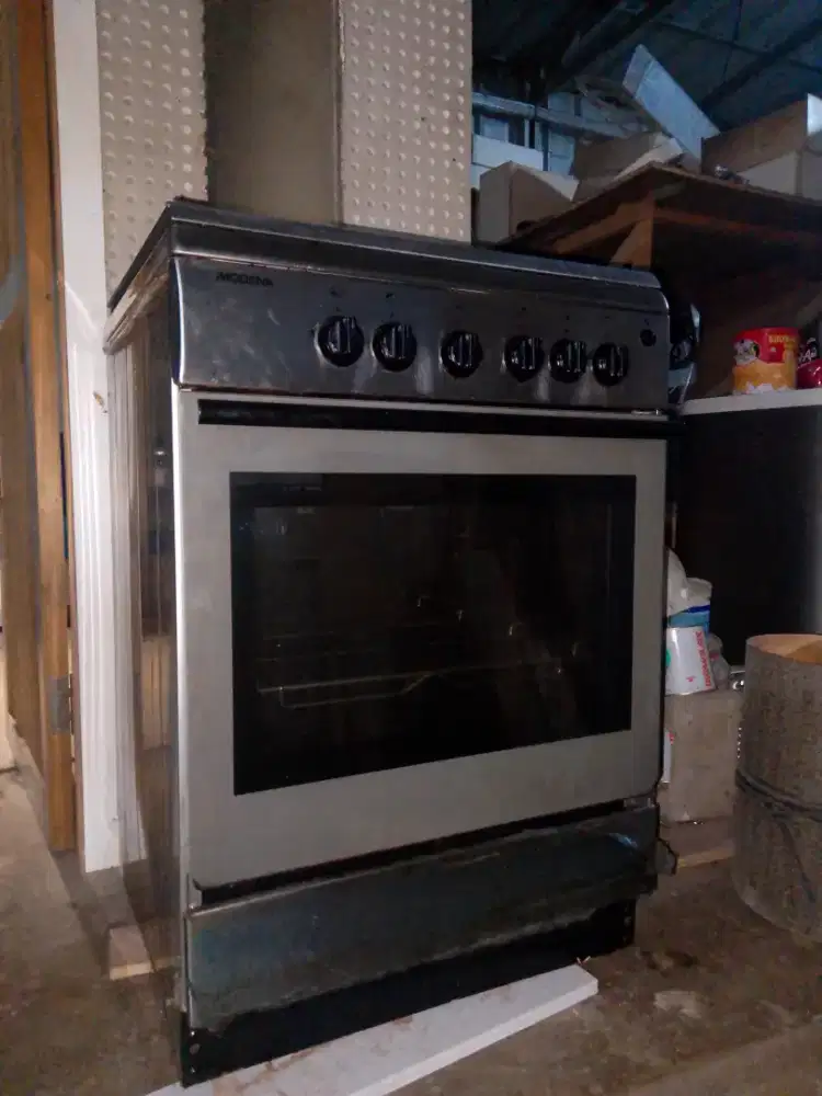 Kompor Modena freestanding 4 tungku