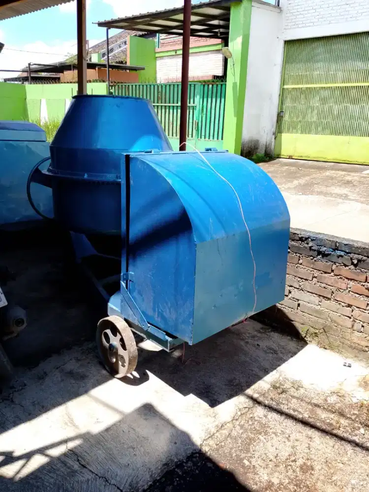 Di jual molen cor bekas 450 liter