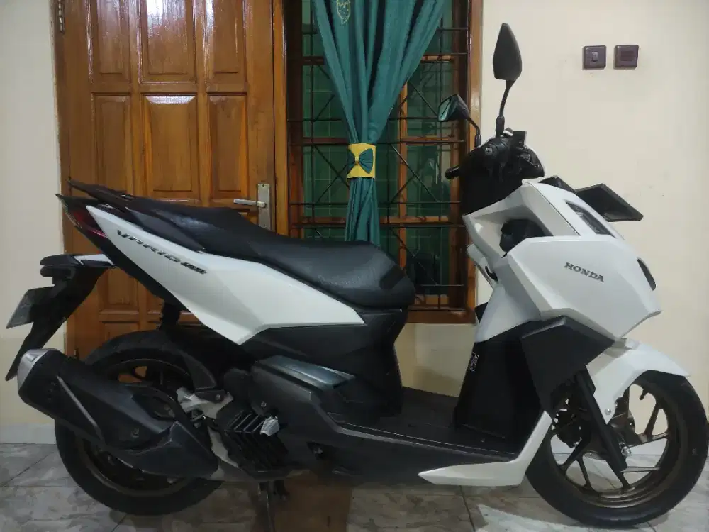 Istimewa low km vario 160 led cbs iss super mulus no minus pajak baru