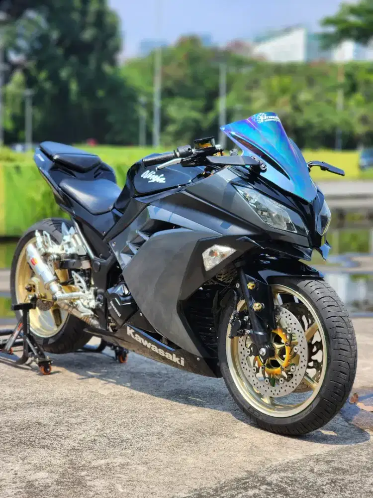 Kawasaki Ninja 250 FI Plat A Modif