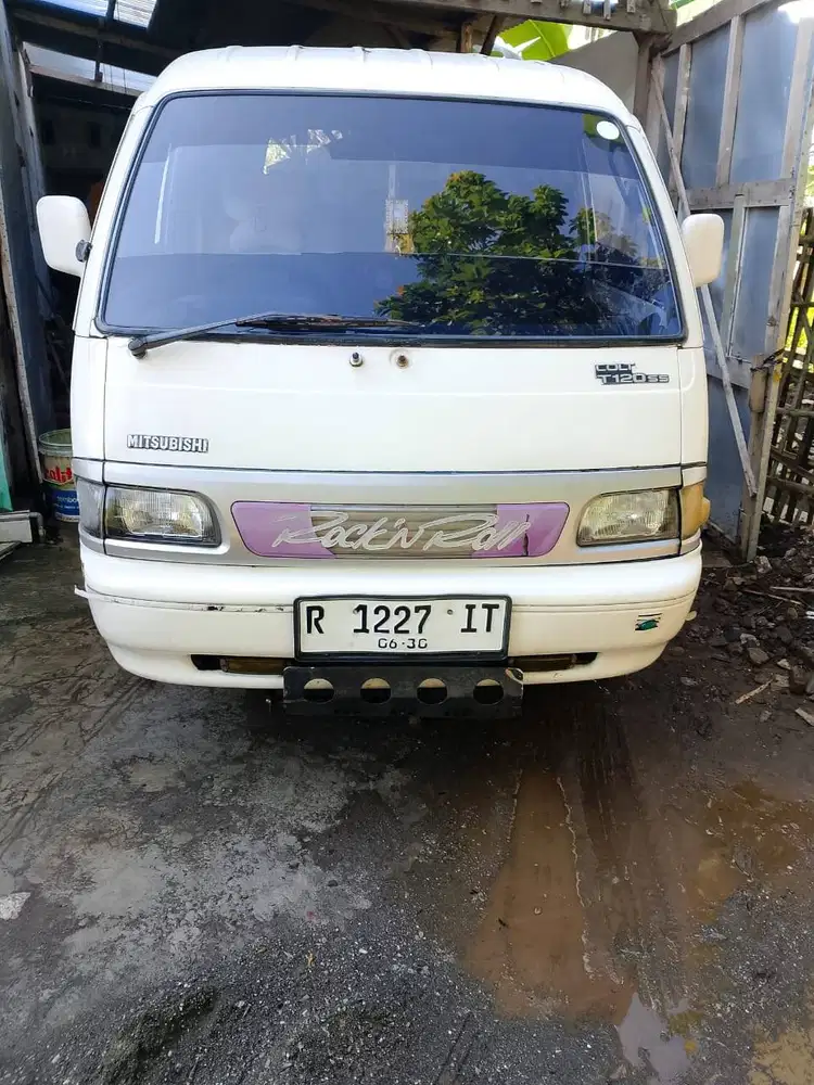 Mitsubishi colt T120SS