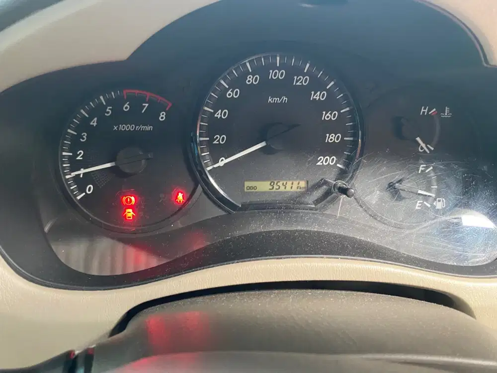 Toyota Kijang Innova 2013 Bensin