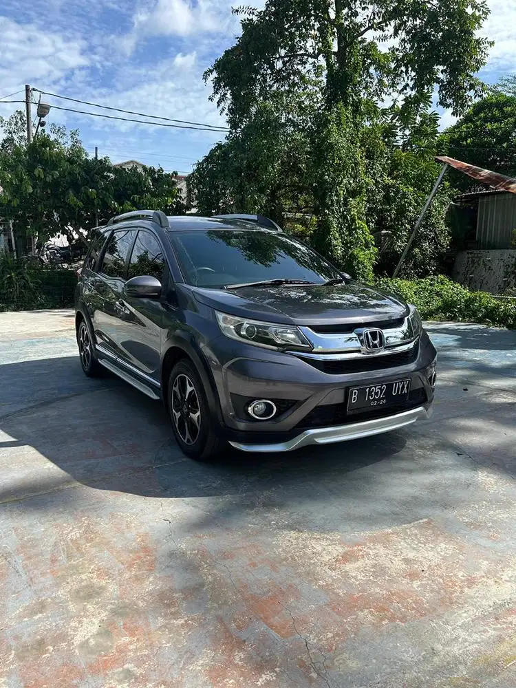 (Cash) BRV Prestige CVT 2016