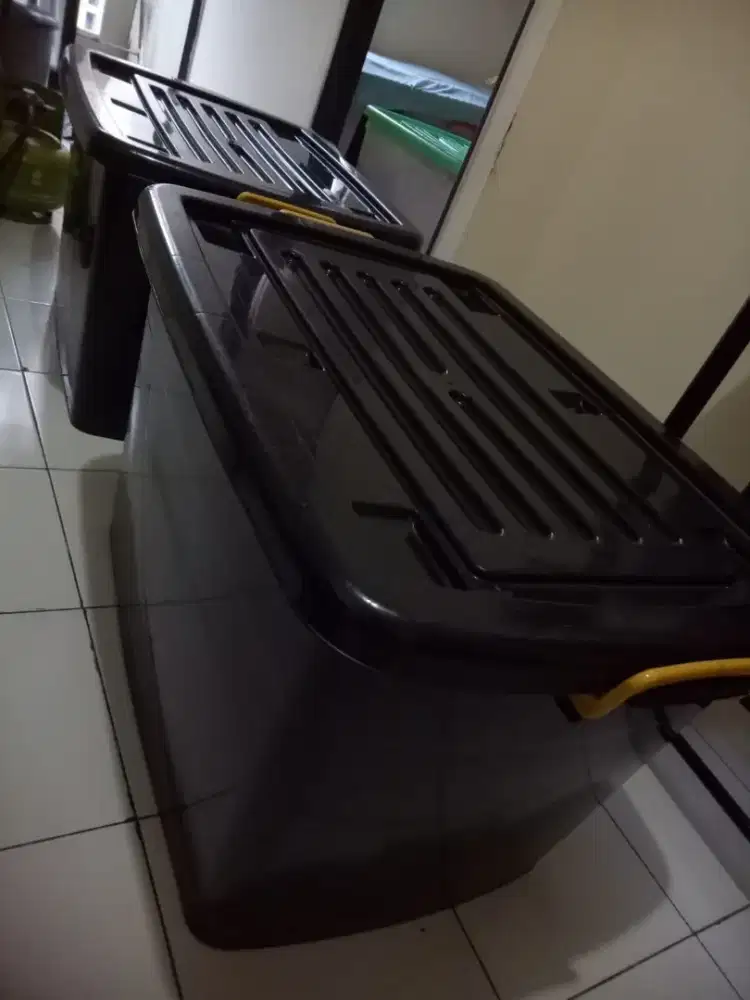 2 Kontener box besar