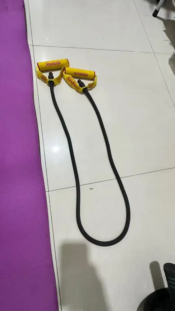 Reebok Matras Yoga + REBOOK RESISTEN band + roller